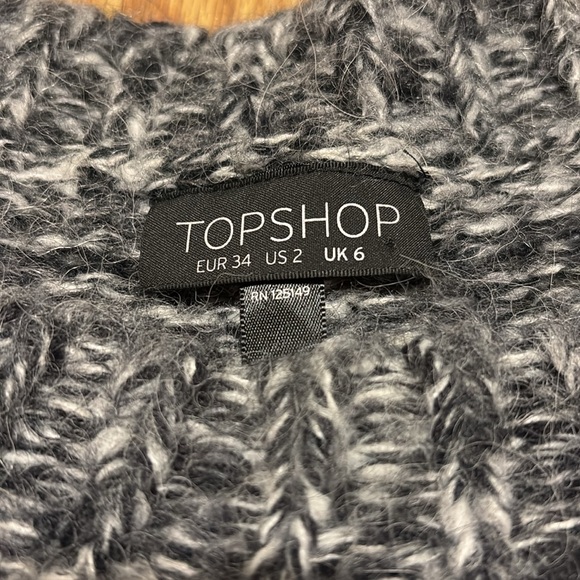 Topshop Sweater Sleeveless in Size 2 - Picture 2 of 3